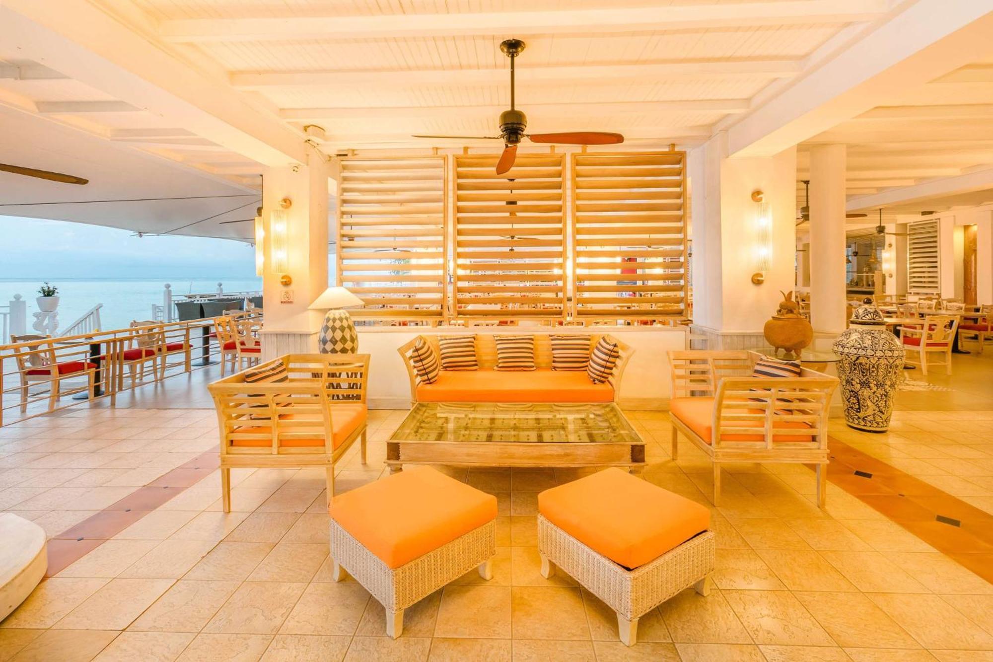 Grand Decameron Montego Beach, A Trademark All-Inclusive Resort Montego Bay Exterior photo