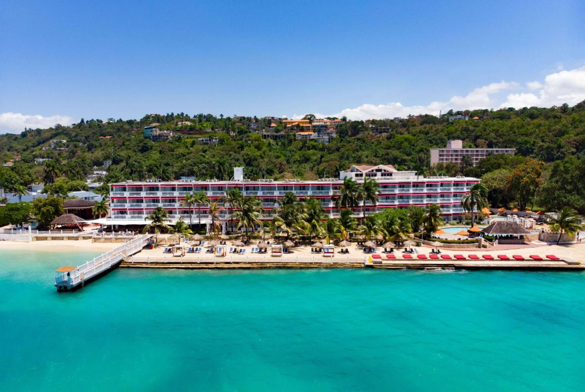 Grand Decameron Montego Beach, A Trademark All-Inclusive Resort Montego Bay Exterior photo