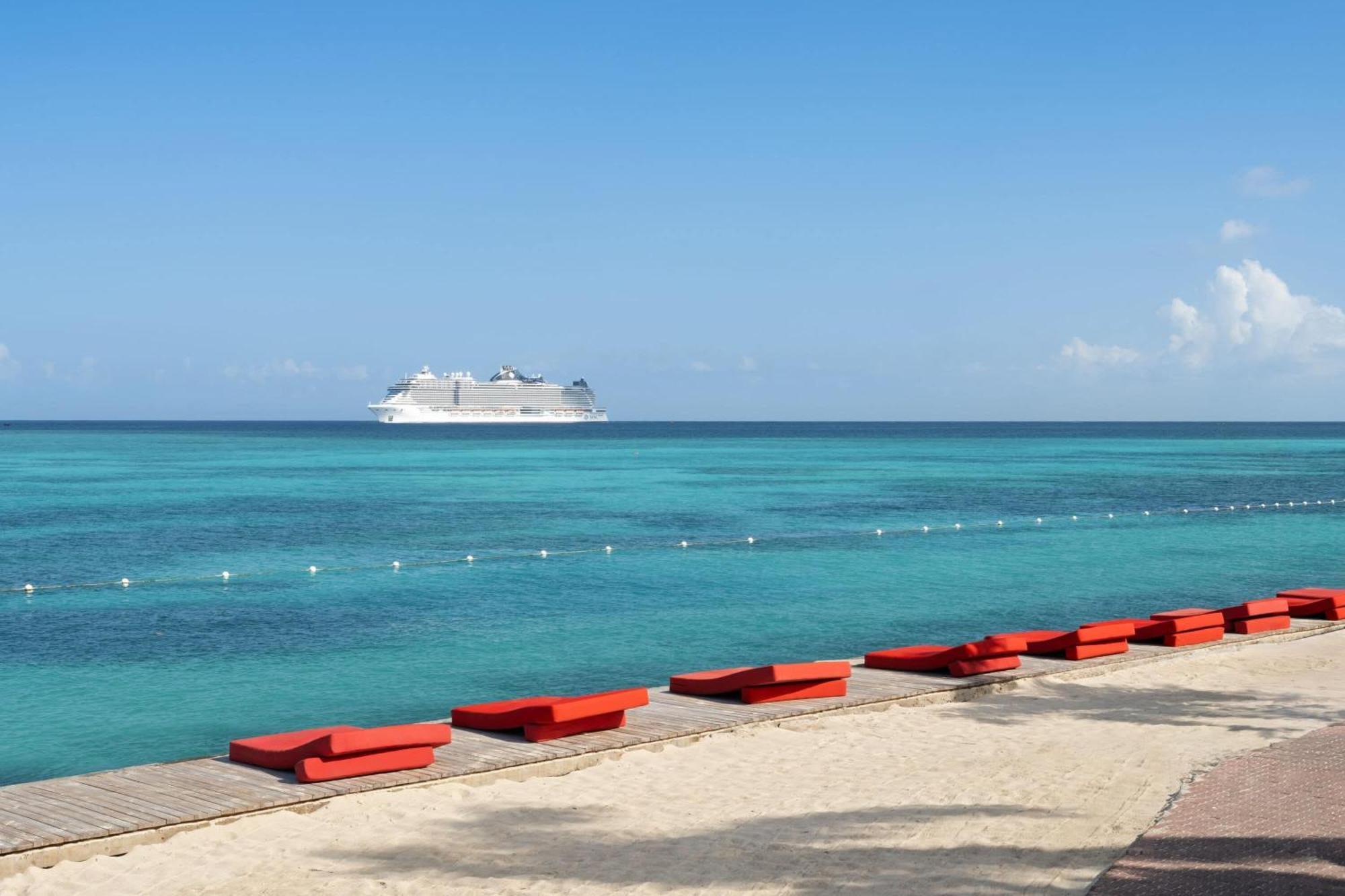 Grand Decameron Montego Beach, A Trademark All-Inclusive Resort Montego Bay Exterior photo
