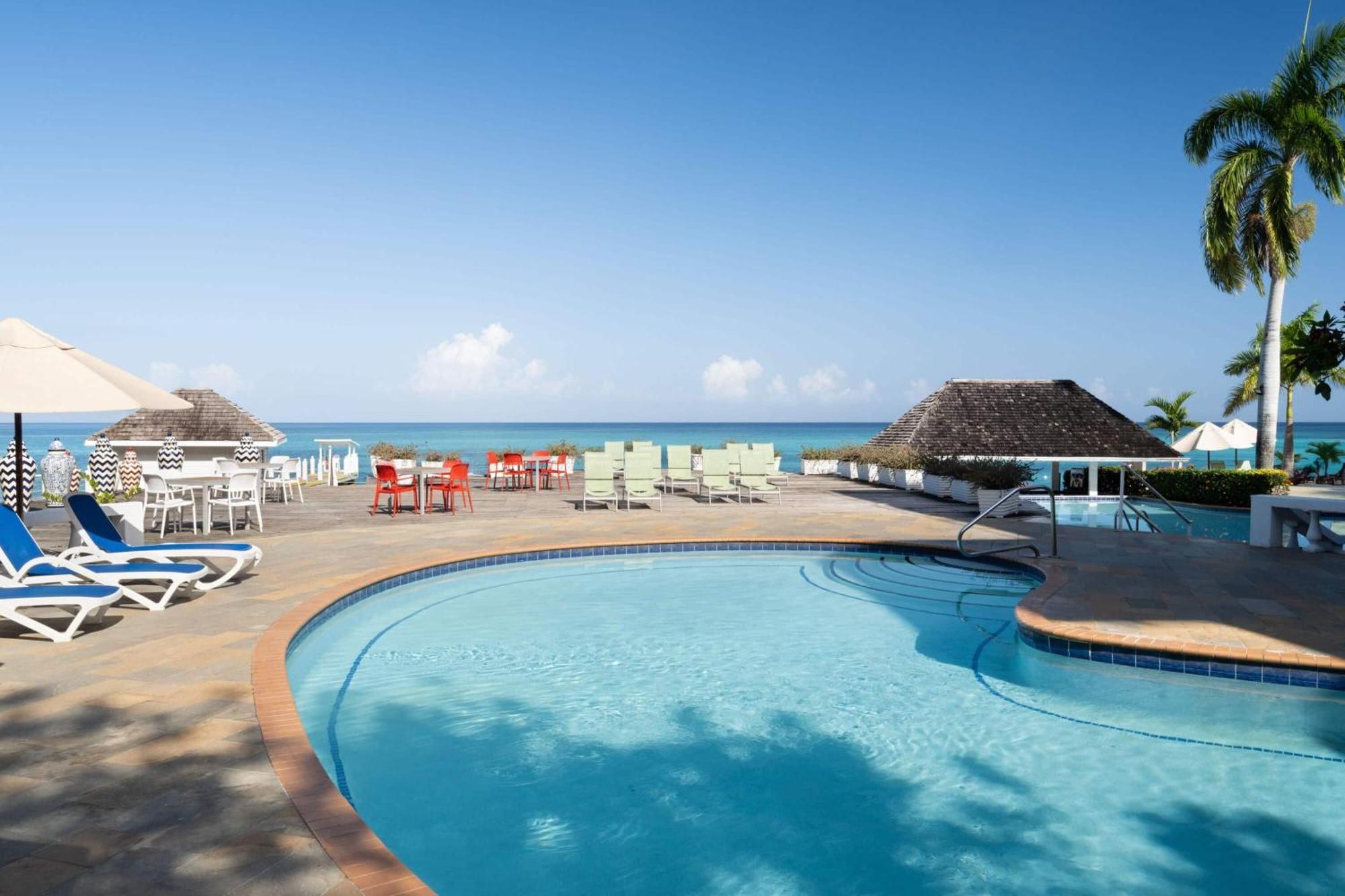 Grand Decameron Montego Beach, A Trademark All-Inclusive Resort Montego Bay Exterior photo