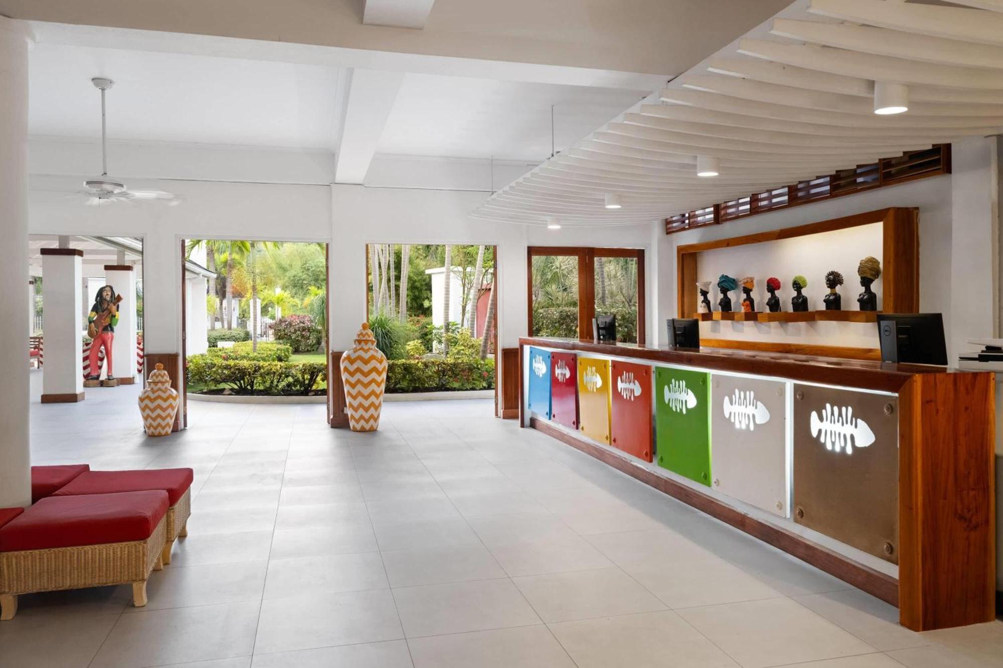 Grand Decameron Montego Beach, A Trademark All-Inclusive Resort Montego Bay Exterior photo